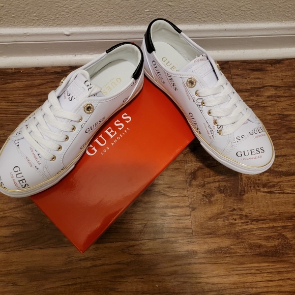 GUESS GAIA Graffiti Red Sneakers GFGAIA6 Womens Lace Up Low-Top - Picture 9 of 16